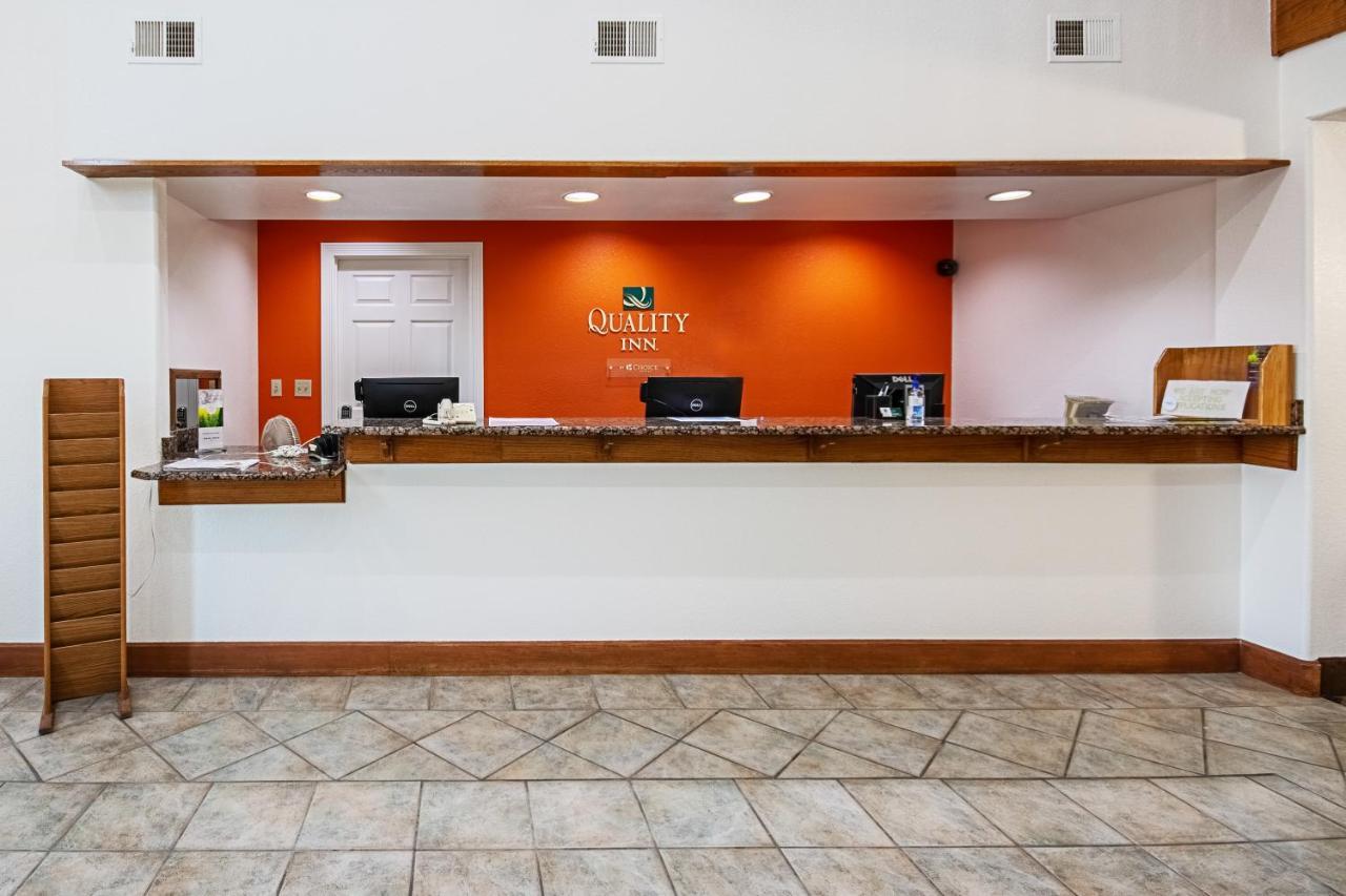 Quality Inn Dodge City Zewnętrze zdjęcie